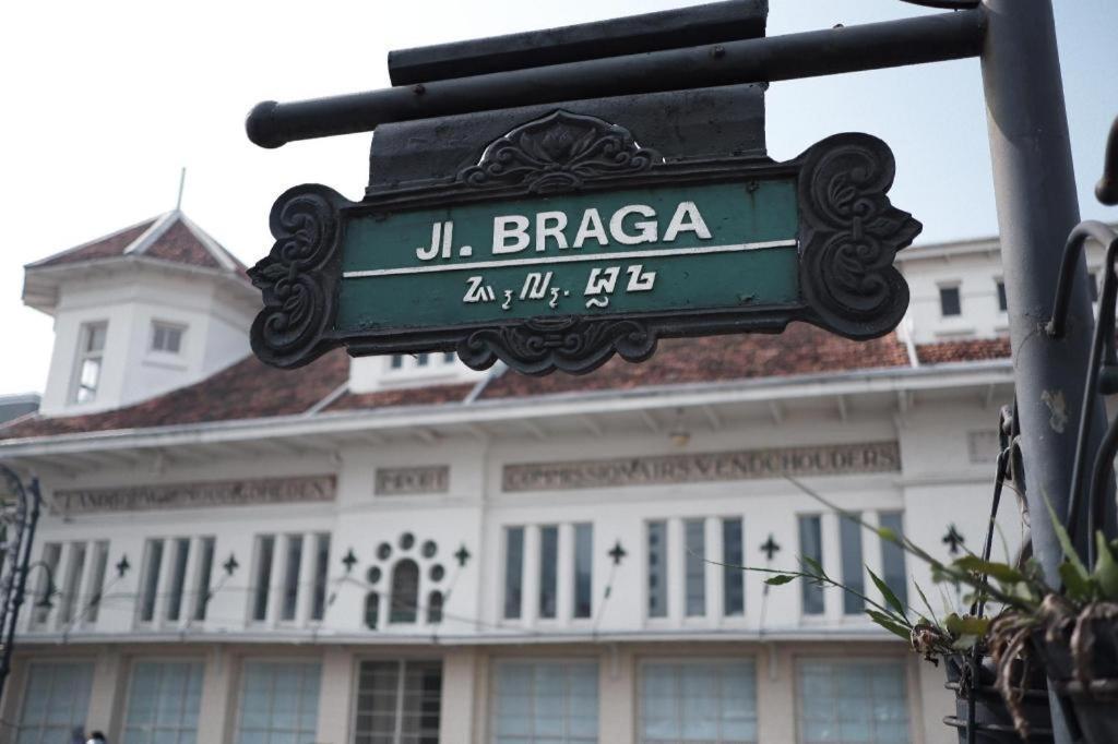 New Bali Indah Hotel Bandung Exterior foto